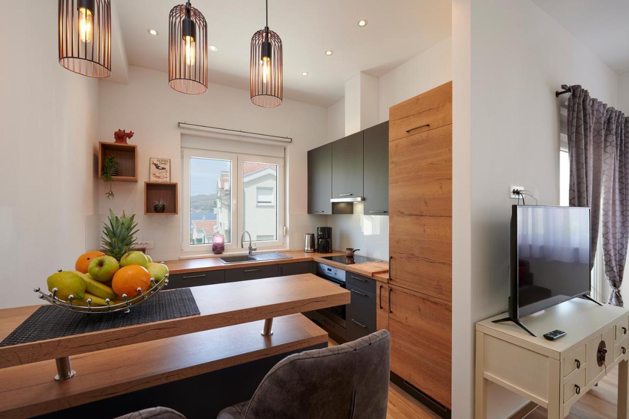 Apartmani Kelava โตรกีร์ ภายนอก รูปภาพ